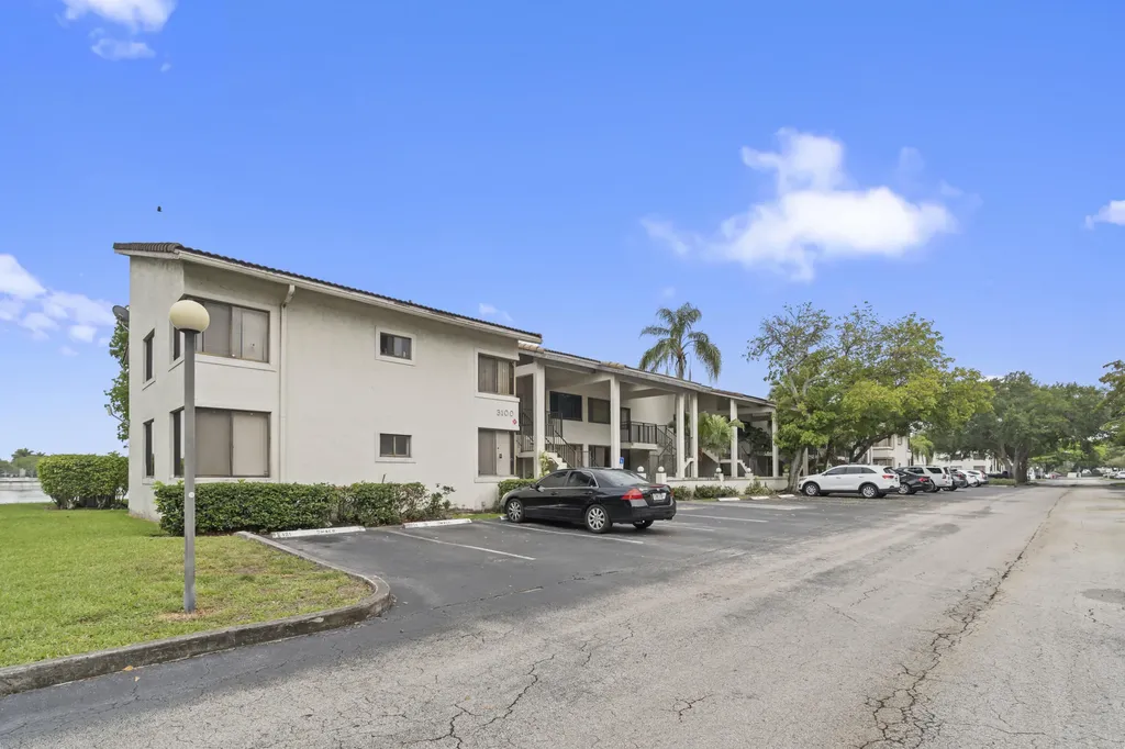 3100 NW 46th Street Oakland Park FL 33309