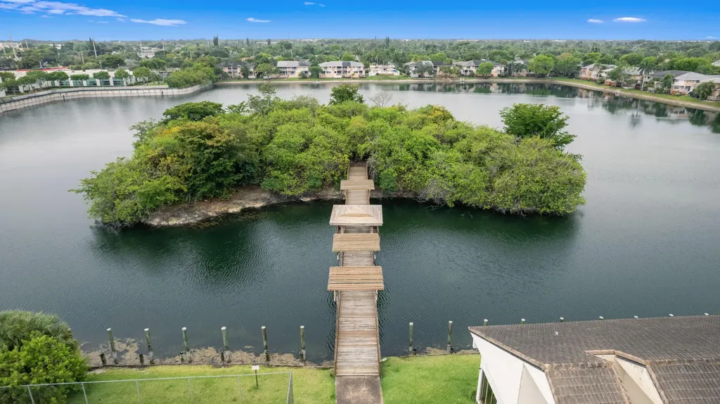 3100 NW 46th Street Oakland Park FL 33309