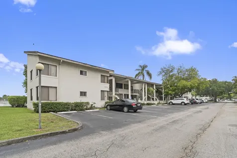 3100 NW 46th Street Oakland Park FL 33309