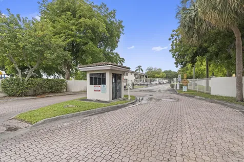 3100 NW 46th Street Oakland Park FL 33309