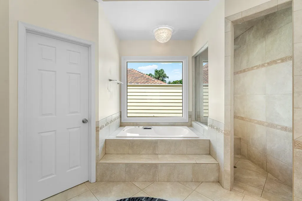 8926 SE North Passage Way Jupiter FL 33469