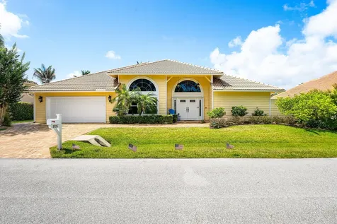 8926 SE North Passage Way Jupiter FL 33469