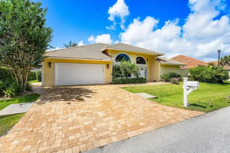 8926 SE North Passage Way Jupiter FL 33469