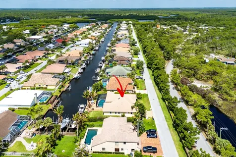8926 SE North Passage Way Jupiter FL 33469