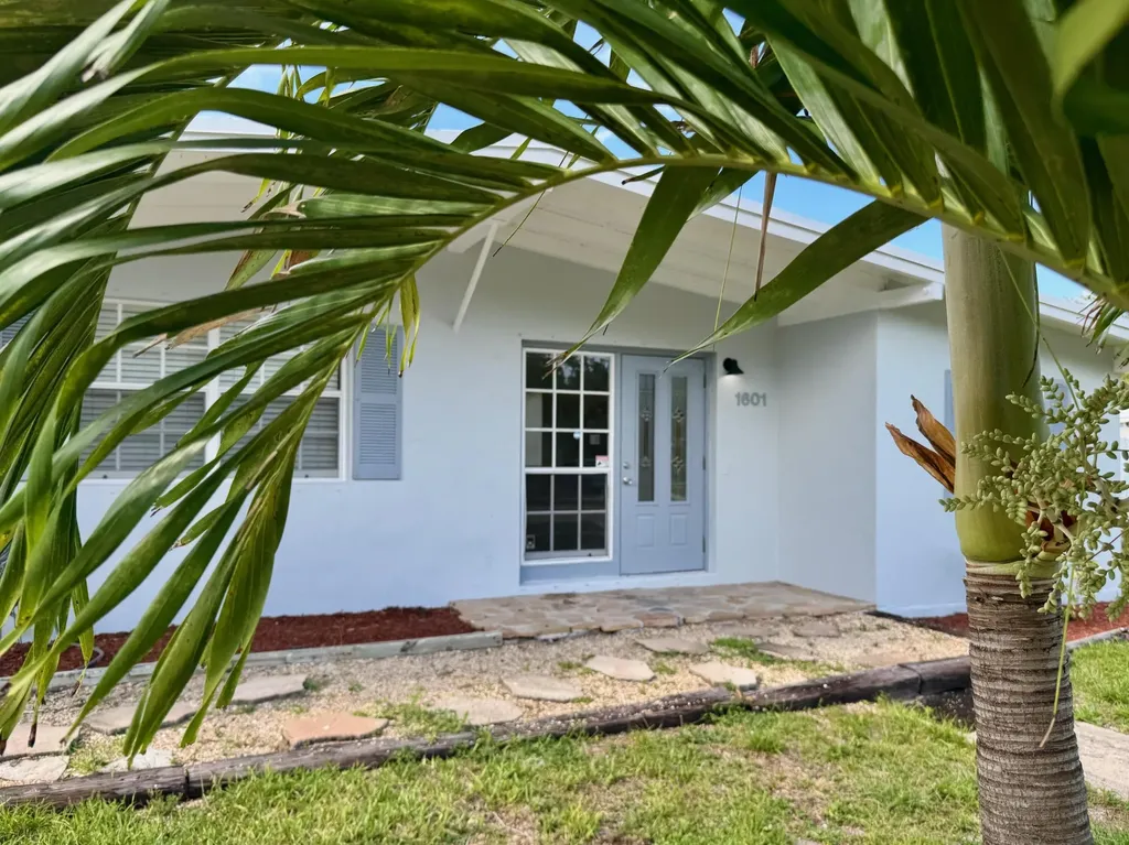 1601 NE 47th Street Pompano Beach FL 33064