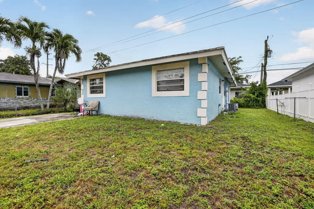 2842 NW 9th Place Fort Lauderdale FL 33311