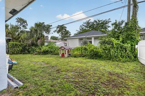 2842 NW 9th Place Fort Lauderdale FL 33311