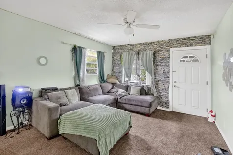 2842 NW 9th Place Fort Lauderdale FL 33311