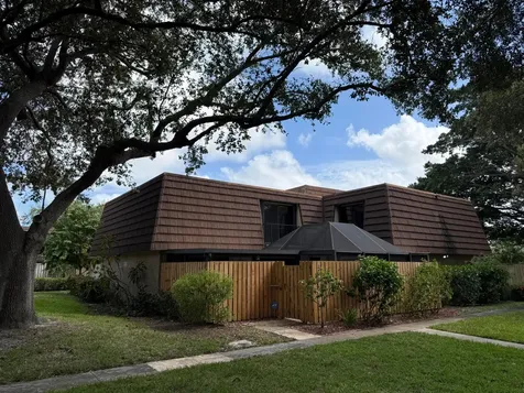 2410 24th Lane Palm Beach Gardens FL 33418