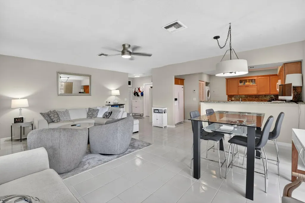 19181 Sabal Lake Drive Boca Raton FL 33434