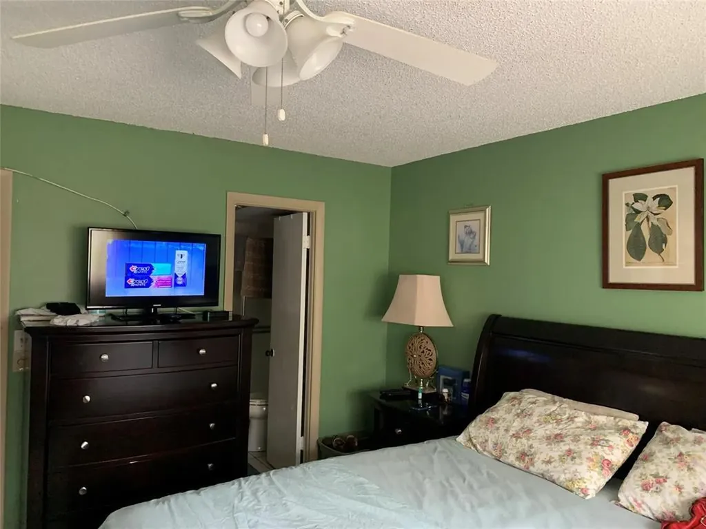 8080 N Sunrise Lakes N Sunrise FL 33322