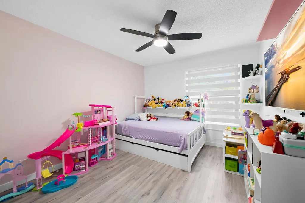18833 Cloud Lake Circle Boca Raton FL 33496