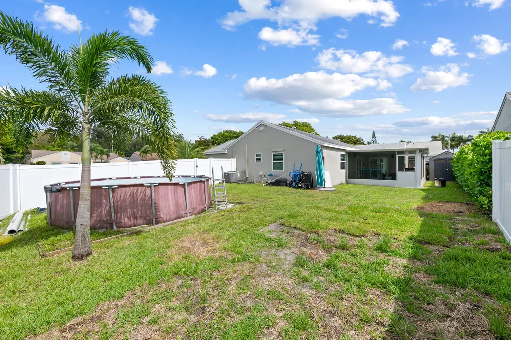 18833 Cloud Lake Circle Boca Raton FL 33496
