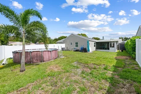 18833 Cloud Lake Circle Boca Raton FL 33496