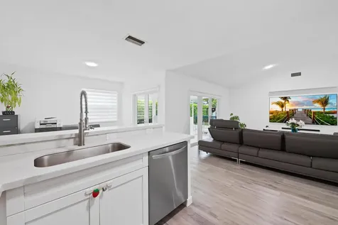 18833 Cloud Lake Circle Boca Raton FL 33496