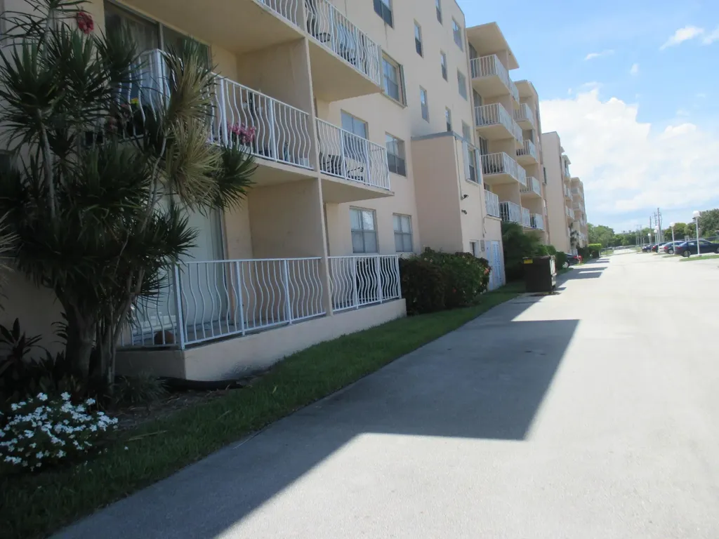 470 Executive Center Drive West Palm Beach FL 33401