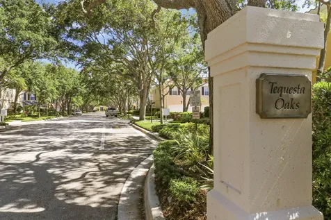 77 Laurel Oaks Circle Tequesta FL 33469