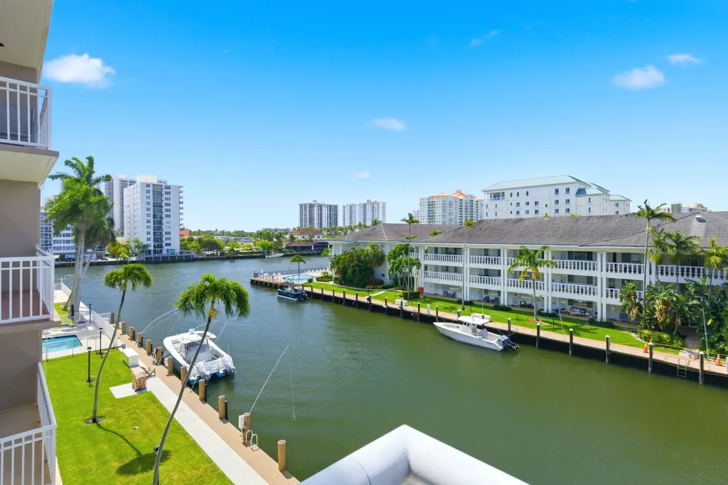 2880 NE 33rd Court Fort Lauderdale FL 33306