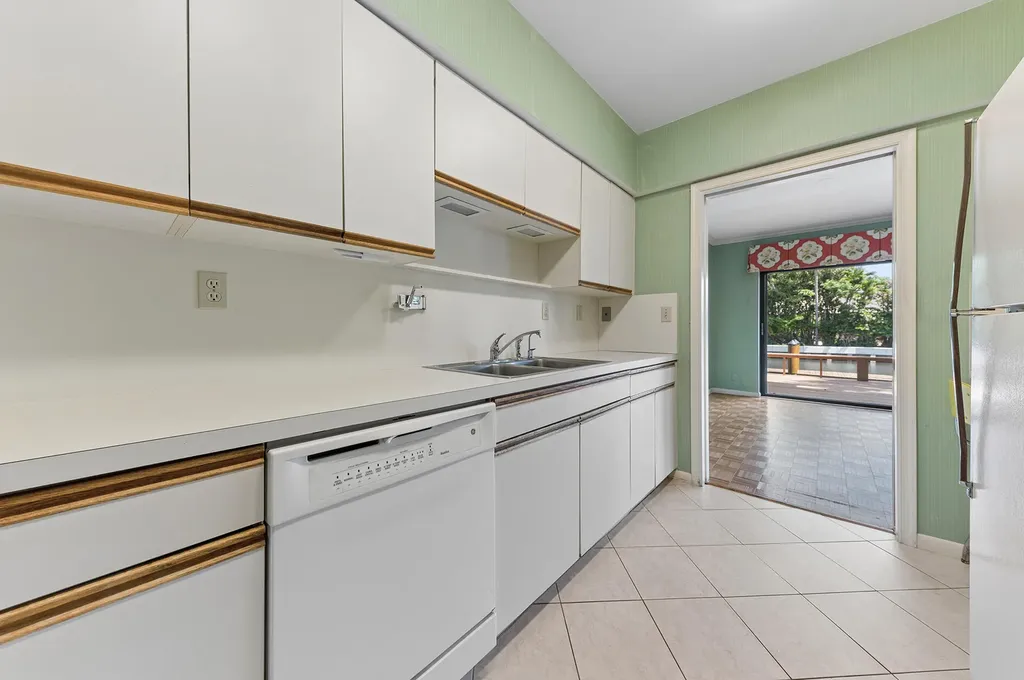 800 Andrews Avenue Delray Beach FL 33483