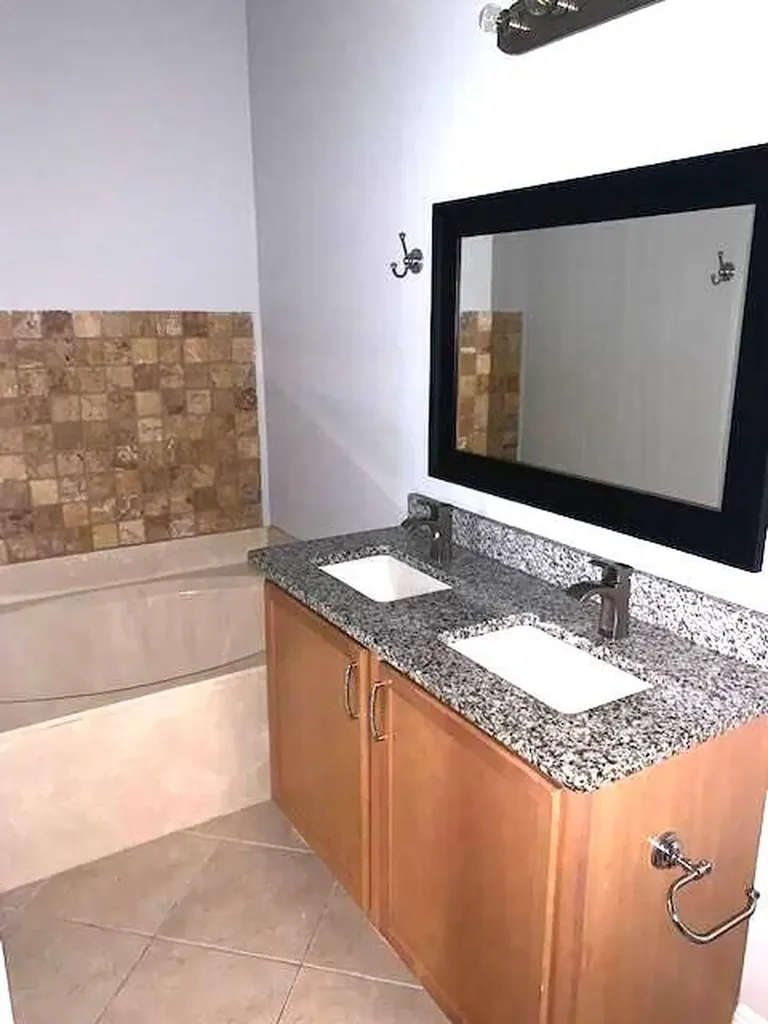 10480 SW Stephanie Way Port St Lucie FL 34987