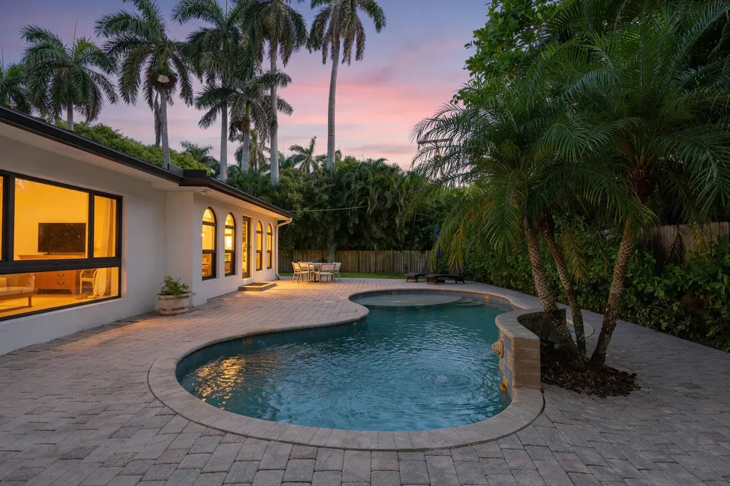 35 Anna Street Ocean Ridge FL 33435