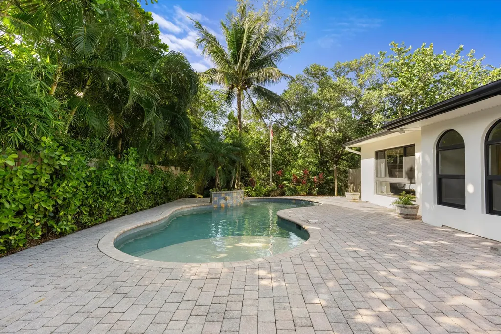 35 Anna Street Ocean Ridge FL 33435