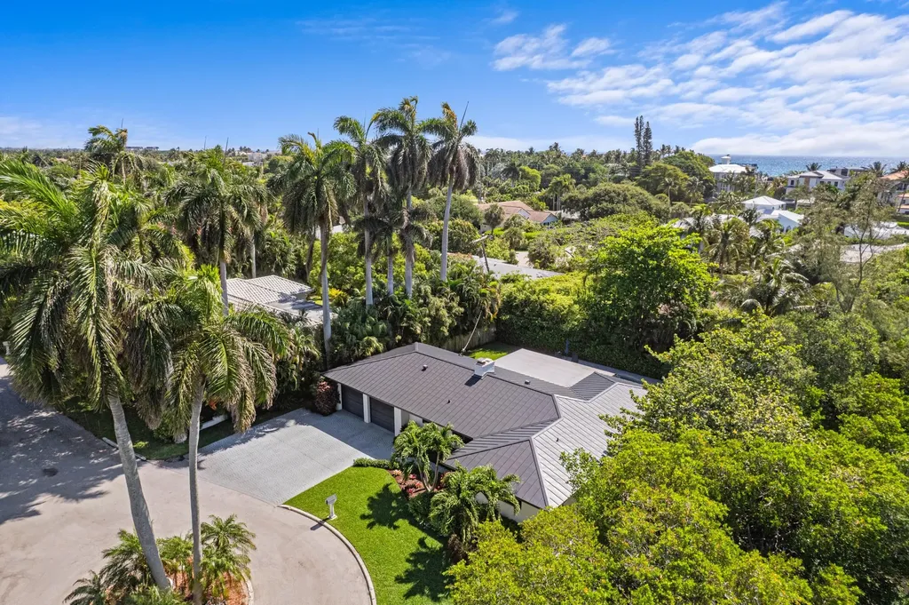 35 Anna Street Ocean Ridge FL 33435