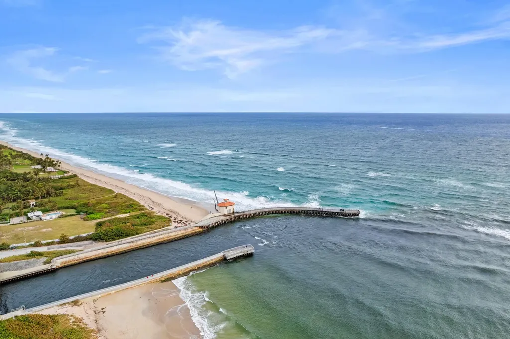 35 Anna Street Ocean Ridge FL 33435