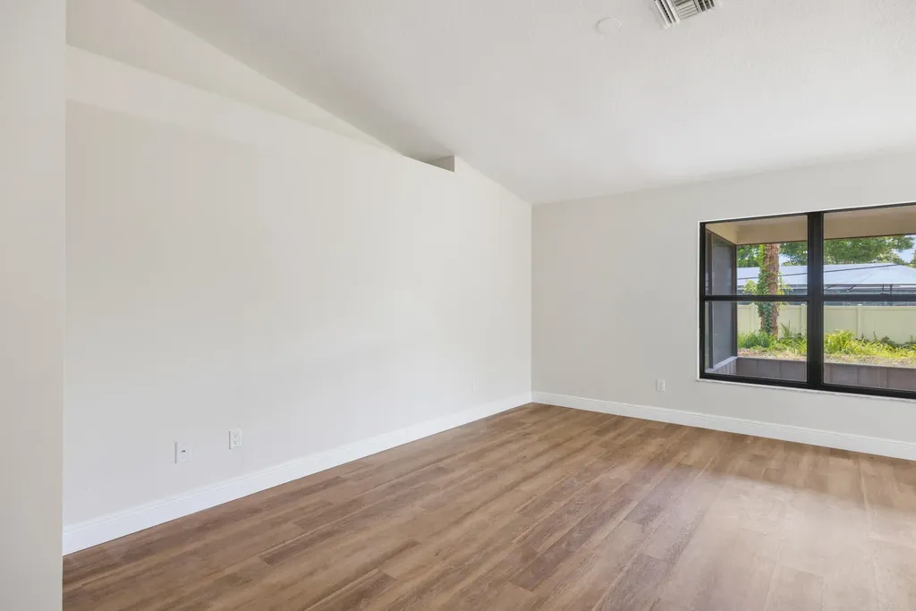 186 24th Avenue Vero Beach FL 32962