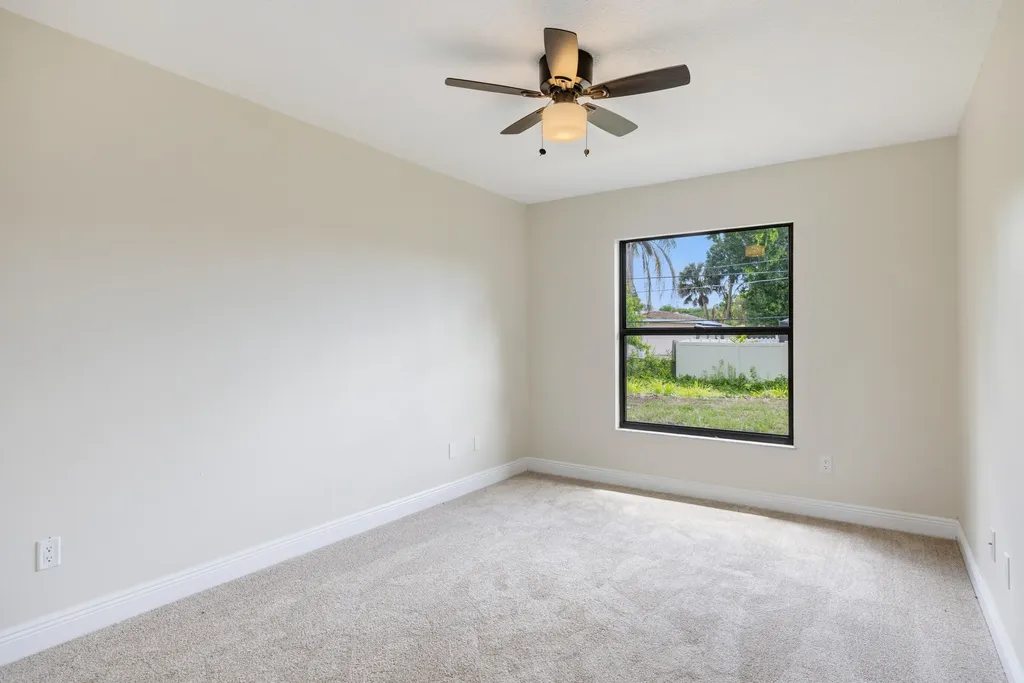 186 24th Avenue Vero Beach FL 32962