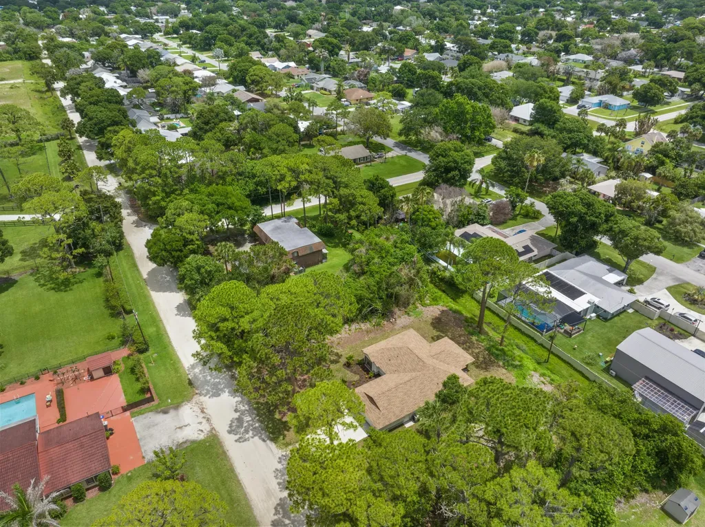 186 24th Avenue Vero Beach FL 32962