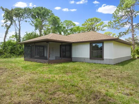 186 24th Avenue Vero Beach FL 32962