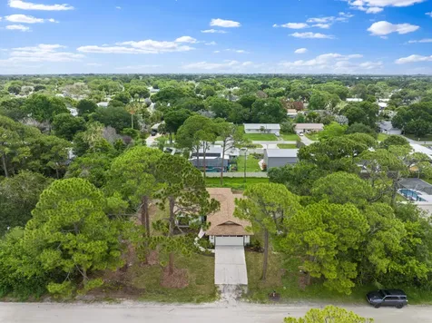 186 24th Avenue Vero Beach FL 32962