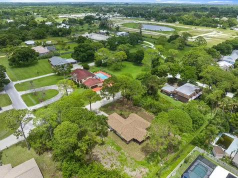 186 24th Avenue Vero Beach FL 32962