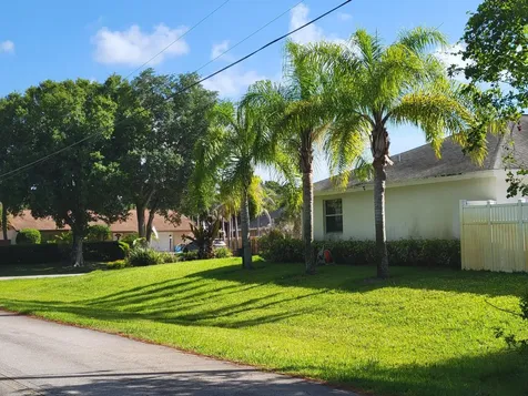 7301 Winter Garden Parkway Fort Pierce FL 34951