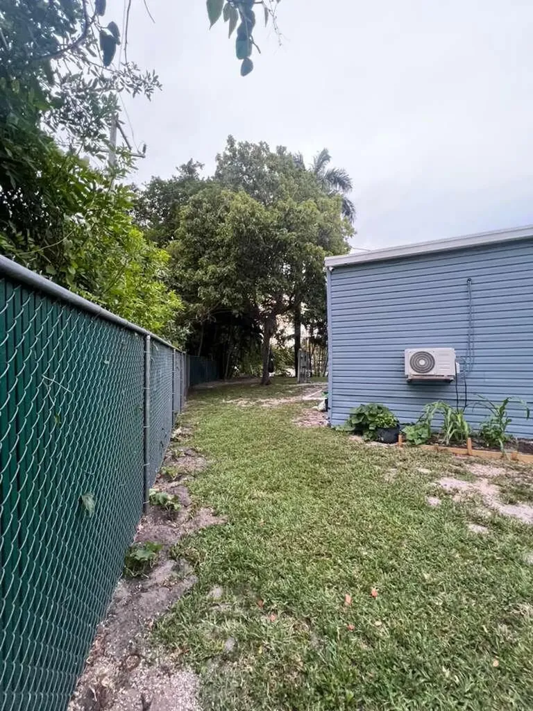 2000 N Congress Avenue West Palm Beach FL 33409