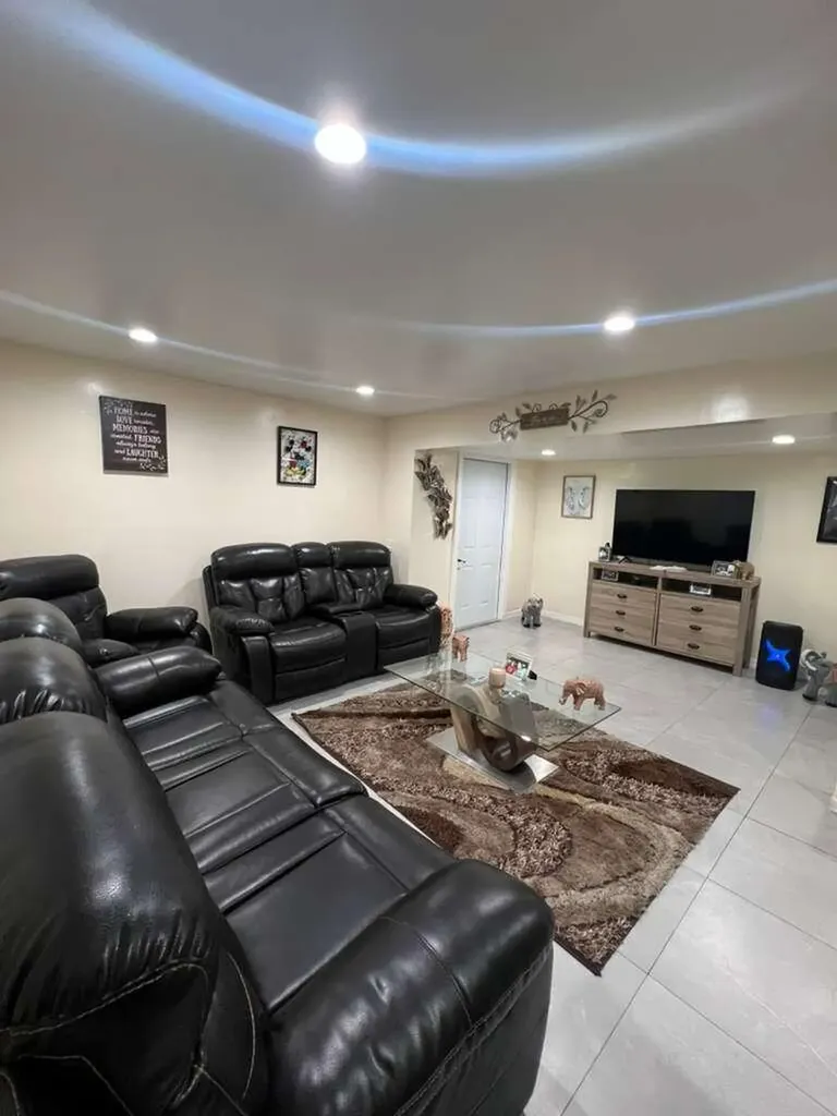 2000 N Congress Avenue West Palm Beach FL 33409