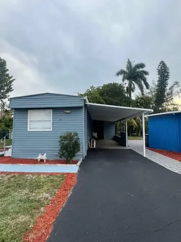 2000 N Congress Avenue West Palm Beach FL 33409