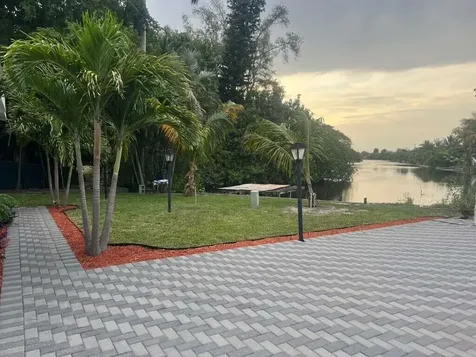 2000 N Congress Avenue West Palm Beach FL 33409