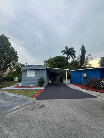 2000 N Congress Avenue West Palm Beach FL 33409