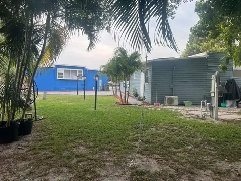 2000 N Congress Avenue West Palm Beach FL 33409