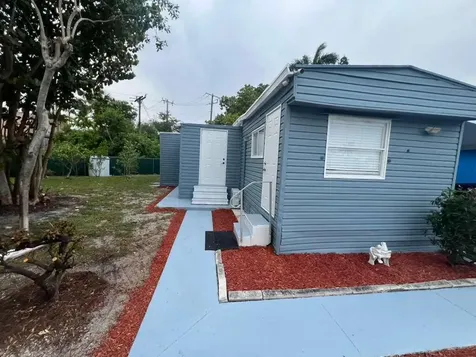 2000 N Congress Avenue West Palm Beach FL 33409