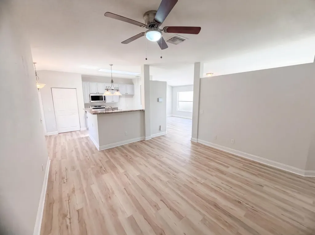 2385 SW Neal Road Port St Lucie FL 34953