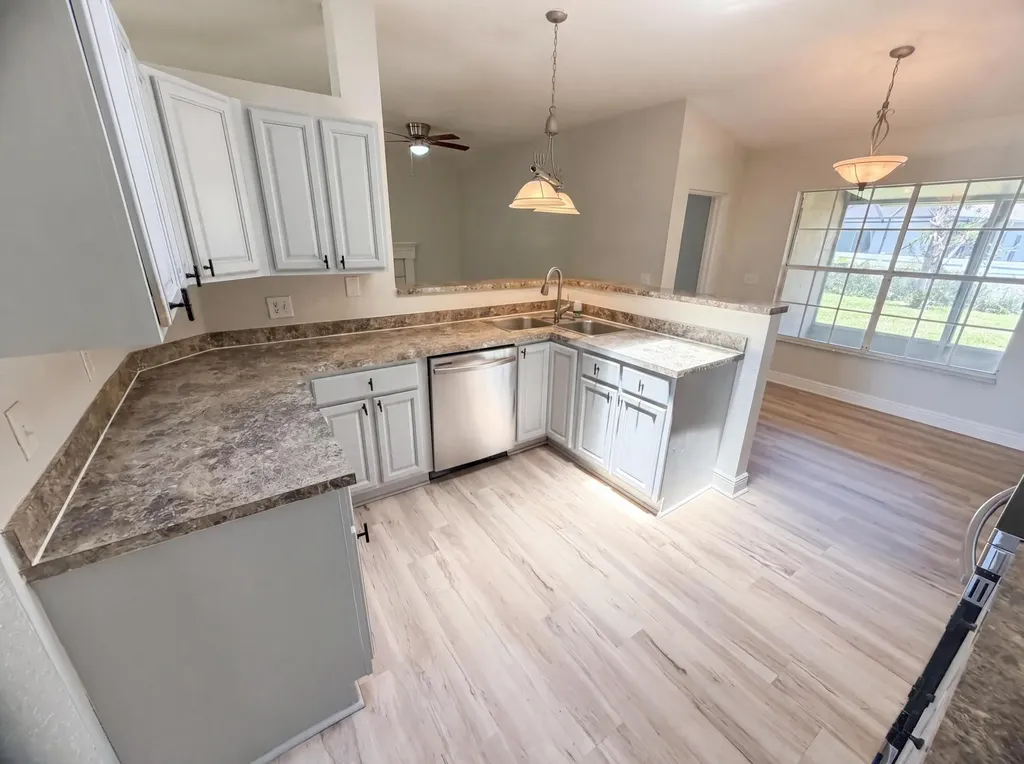 2385 SW Neal Road Port St Lucie FL 34953