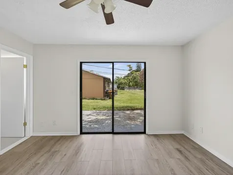 2575 1st Place Vero Beach FL 32962