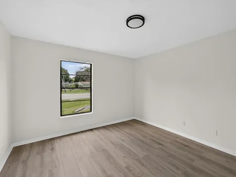 2575 1st Place Vero Beach FL 32962
