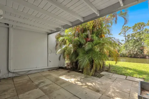 100 Sparrow Drive Royal Palm Beach FL 33411