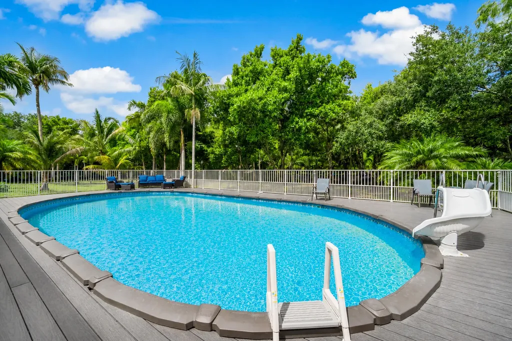 6911 NW 84th Avenue Parkland FL 33067