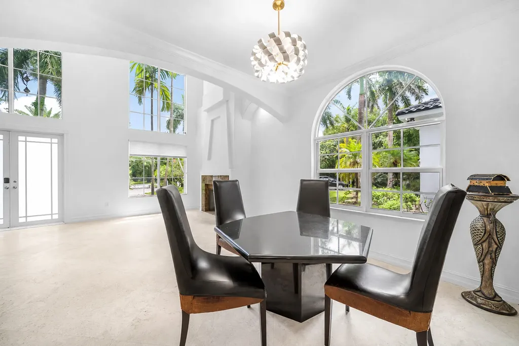 6911 NW 84th Avenue Parkland FL 33067