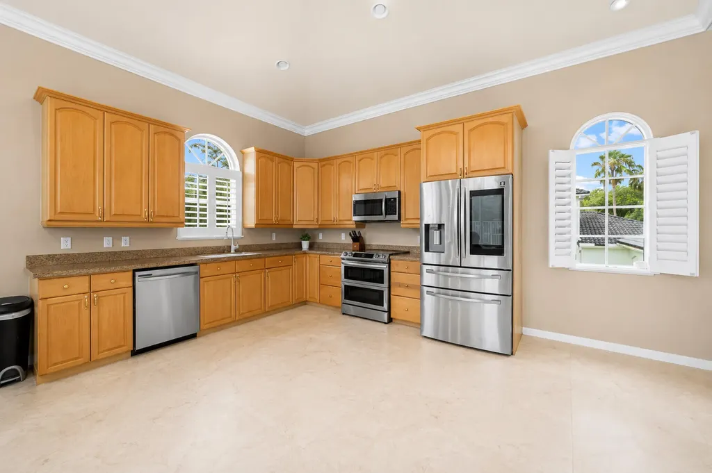 6911 NW 84th Avenue Parkland FL 33067